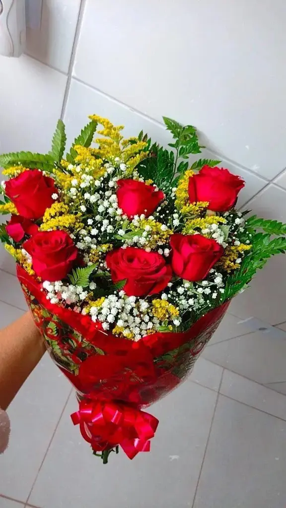 buque rosas